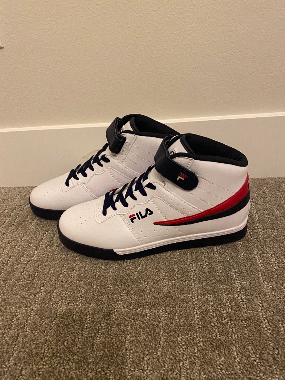 Fila Mens Vulc 13 1SC60526-125 White Basketball Shoes Sneakers Size 11
